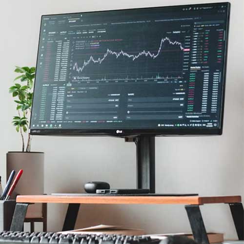 Monitors & Accessories